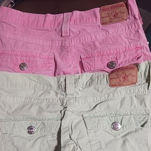 2 T.R. Women's Shorts